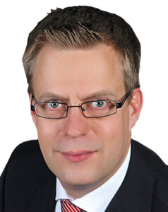 Dr. Oliver Tiedje