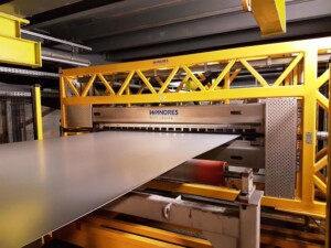 Die Bürsten sind auf pneumatisch geregelten Puffern flexibel gelagert. Dadurch erzielen sie stets die optimale Reinigungsleistung. Foto: Wandres